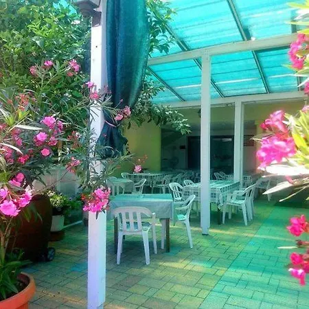 Bed & Breakfast Retro Nadas Vendeghaz *