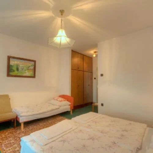 Retro Nadas Vendeghaz Bed and breakfast Balatonlelle